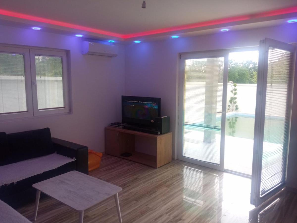 House With Pool - Mitrovic Herceg Novi Exterior foto